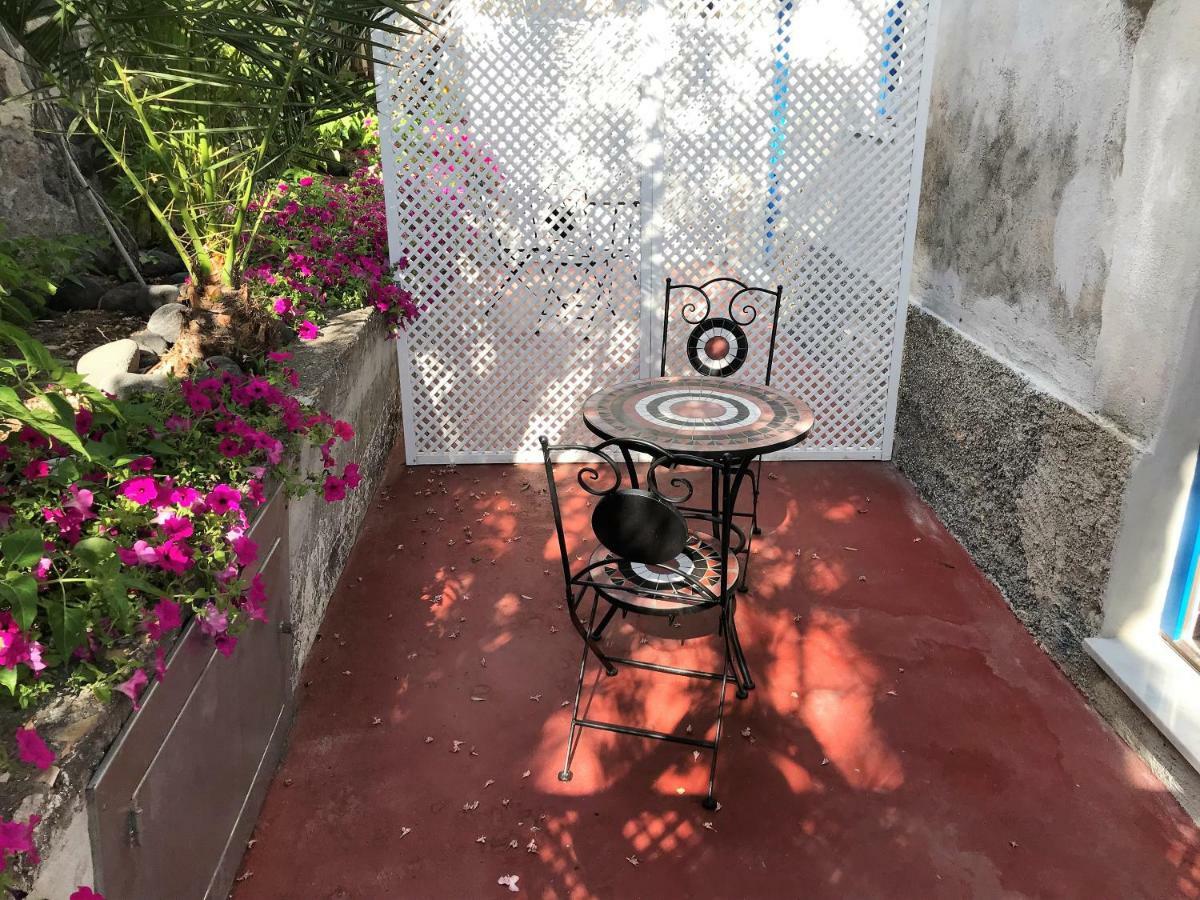 Hotel L'Ariana Isole Eolie - Una Esperienze Leni Kültér fotó
